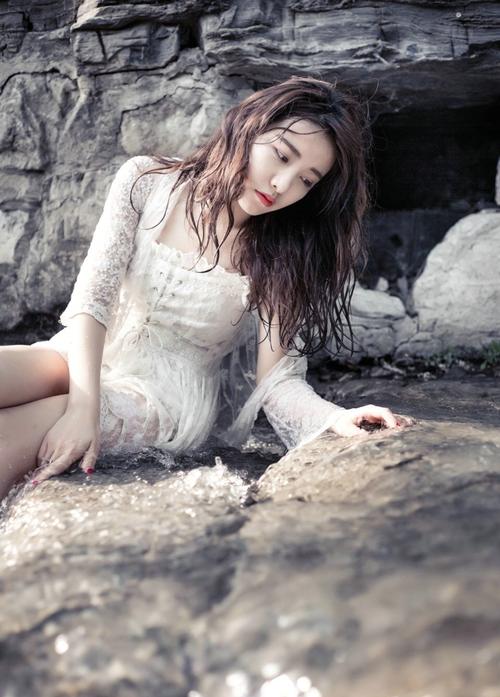 一顿操逼口爆一嘴喜欢吃精液